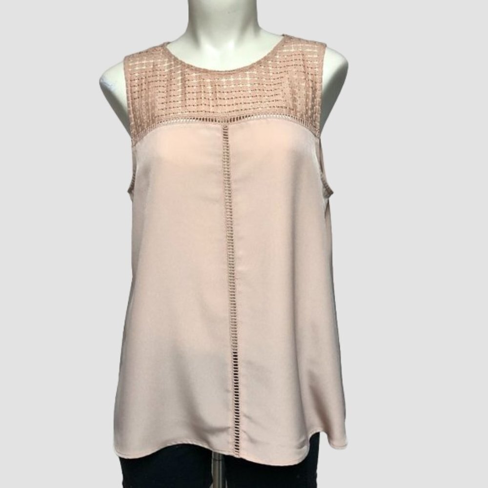 NWOT Banana Republic Peach Detailed Sleeveless Blouse Size Med